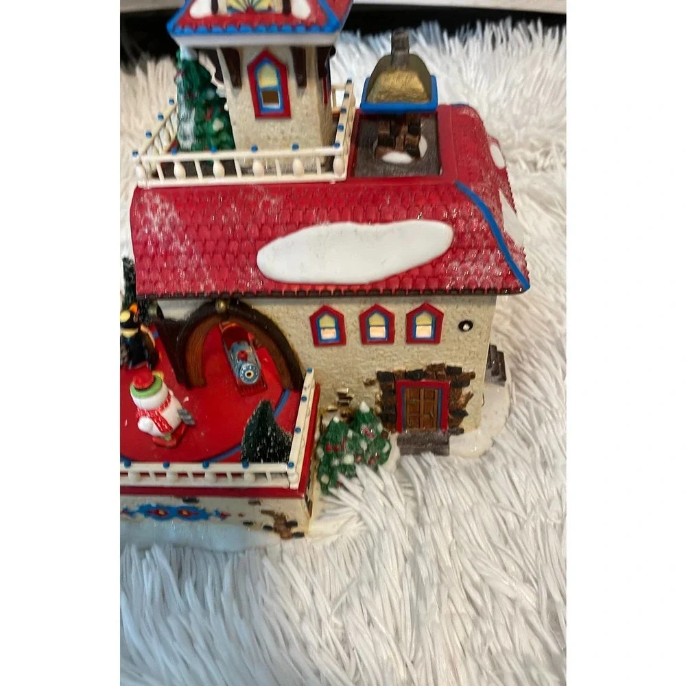 Retired Department 56 Checking it Twice Wind Up Toys